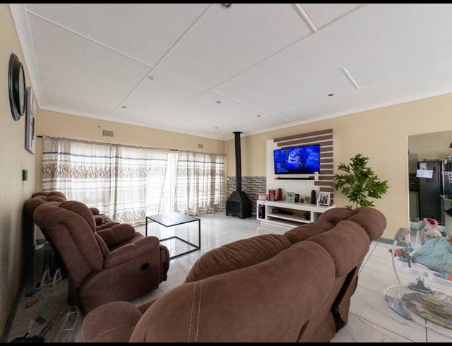 4 BEDROOM HOUSE FOR SALE IN BRAKPAN CENTRAL